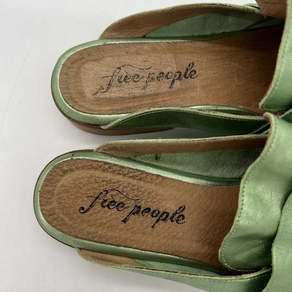 Free People Women's Metallic Green At Ease Slip On Mule loafer 6.5US (38EUR)